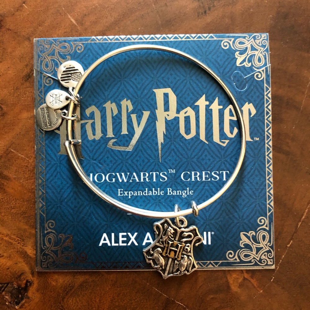 ALEX AND ANI Harry Potter Hogwarts Crest Bangle
